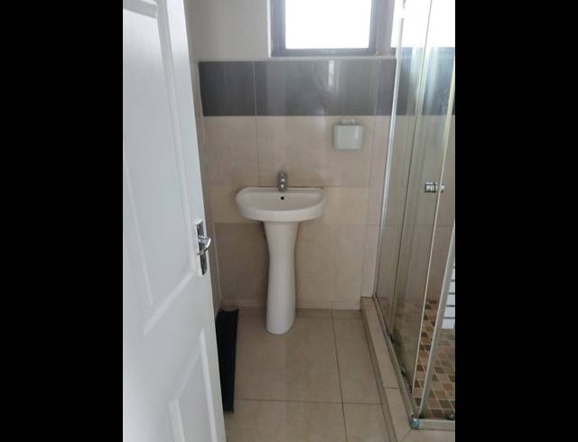 2 BEDROOM PROPERTY TO RENT IN HAVENSIDE